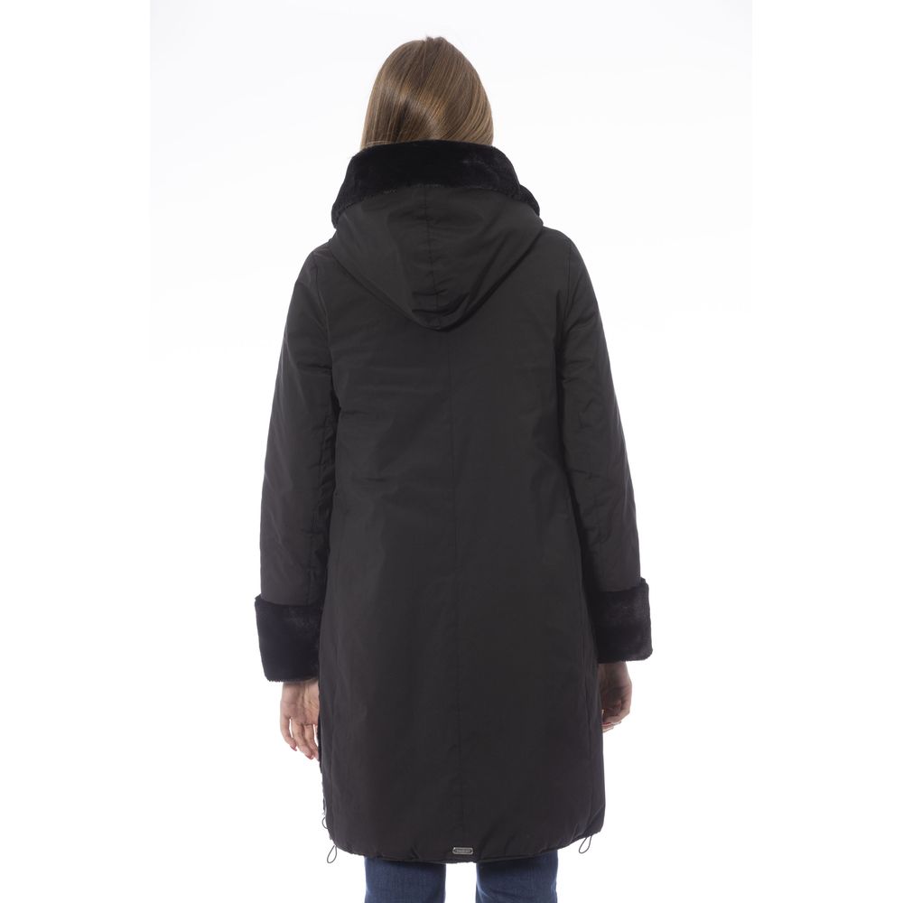 Chic Reversible Hooded Jacket in Sleek Black