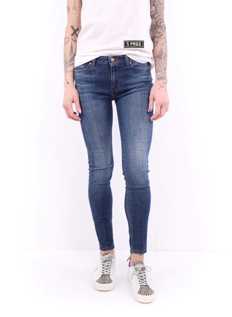 Chic Denim Blue Slim Fit Jeans