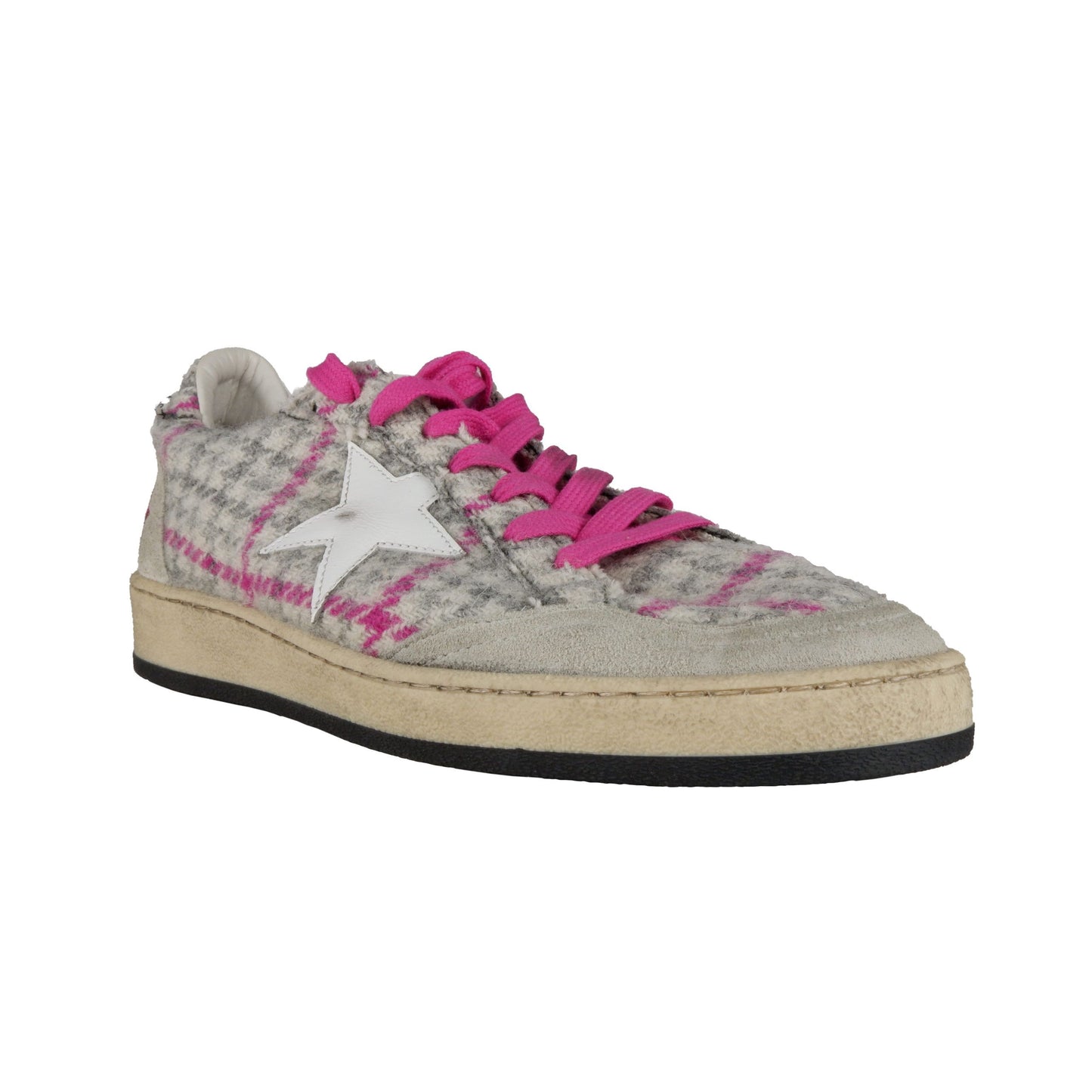 Chic Check Motif Leather Sneakers