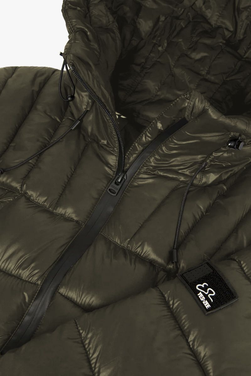 Chic Quilted Green Down Jacket with Hood