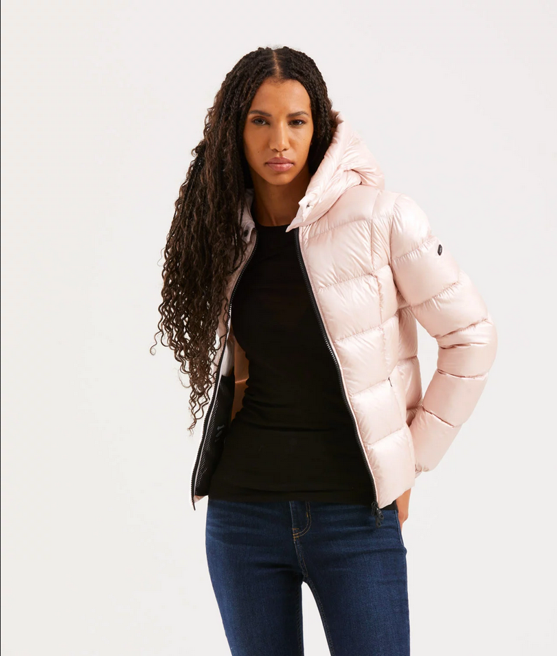 Chic Short Quilted Down Jacket with Maxi Hood