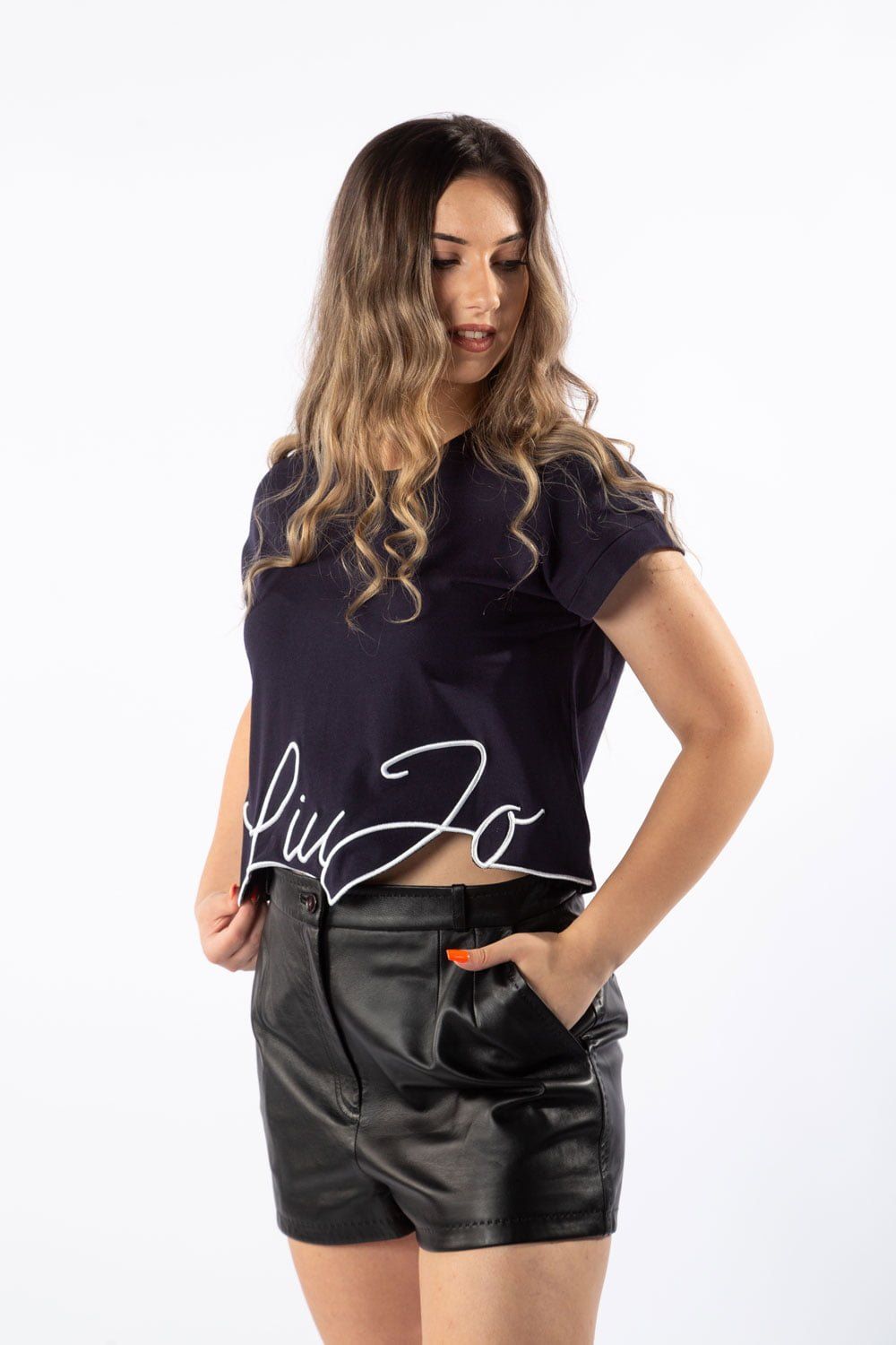 Chic Lambskin Leather Shorts in Black