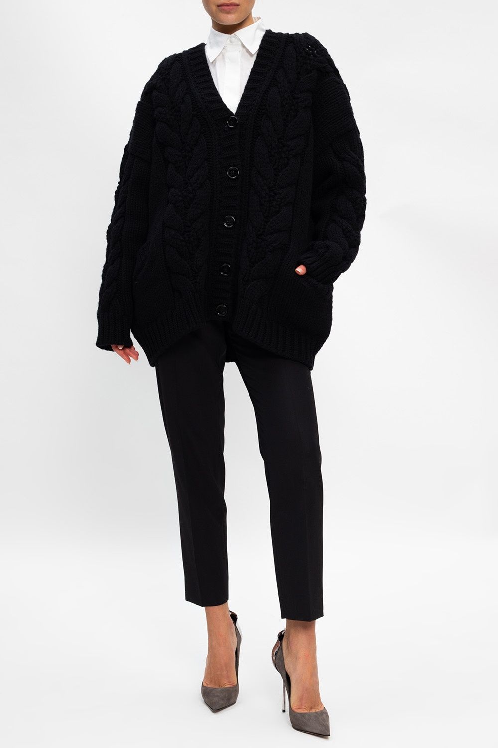 Elegant V-Neck Wool-Cashmere Cardigan in Black