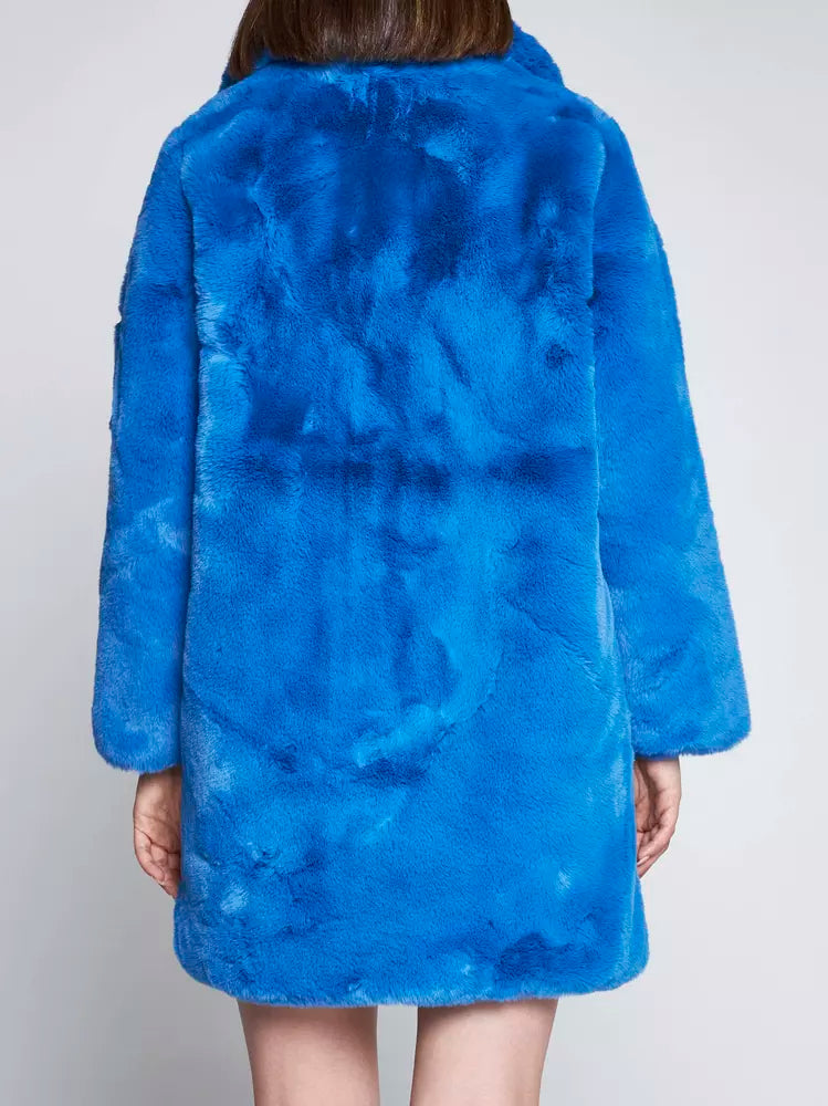 Chic Sapphire Eco-Fur Jacket – Unparalleled Warmth