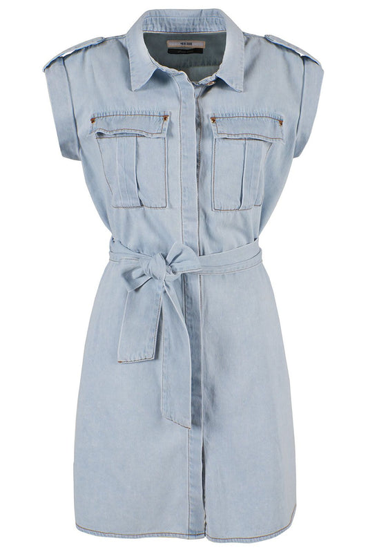 Chic Sleeveless Denim Dress with Pockets