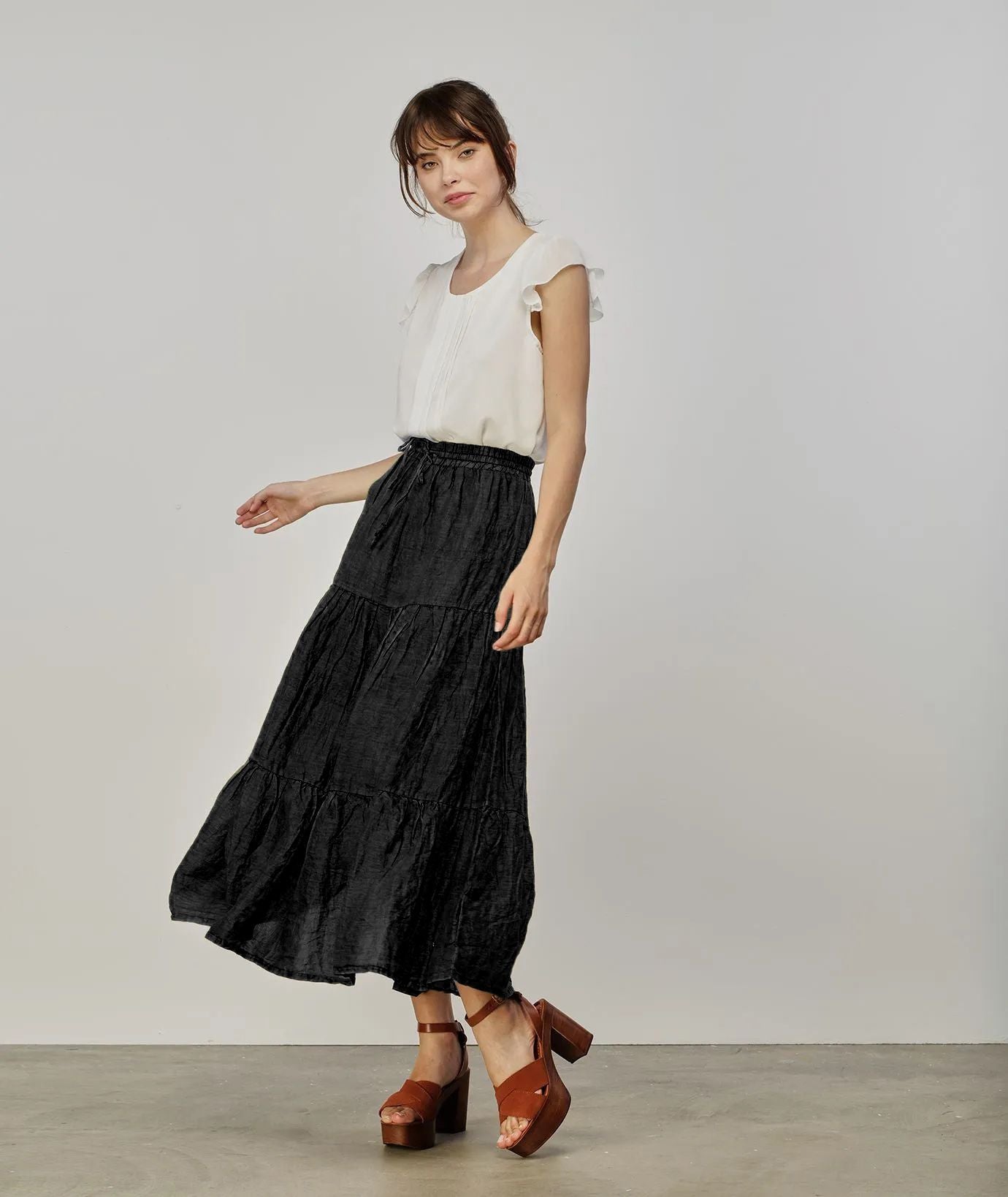 Chic Black Linen Long Skirt for Elegant Evenings