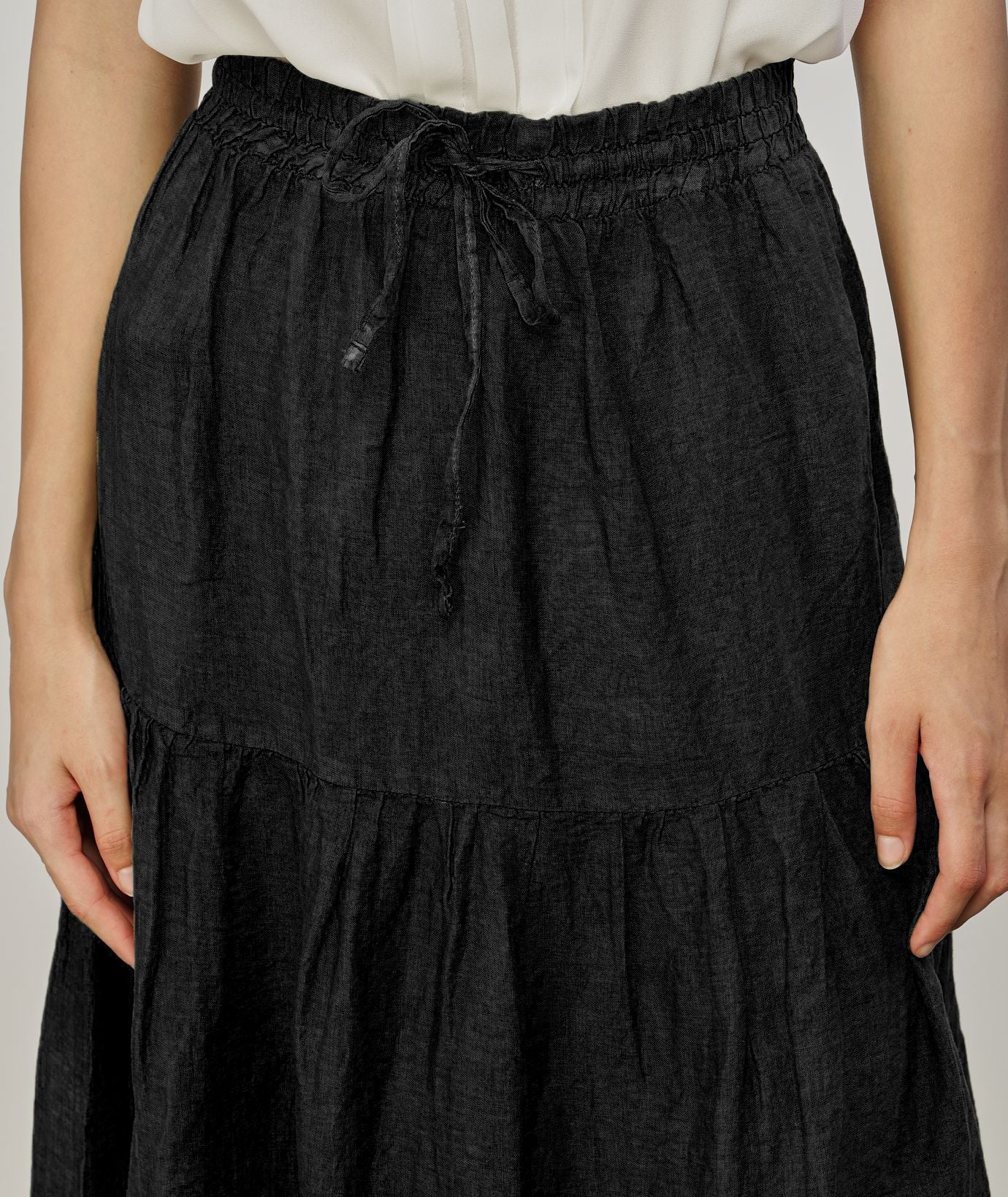 Chic Black Linen Long Skirt for Elegant Evenings