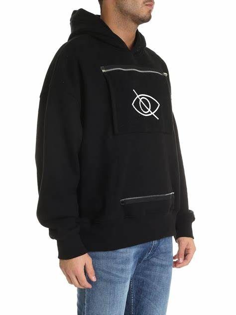 Elegant Black Hoodie with Print Pocket