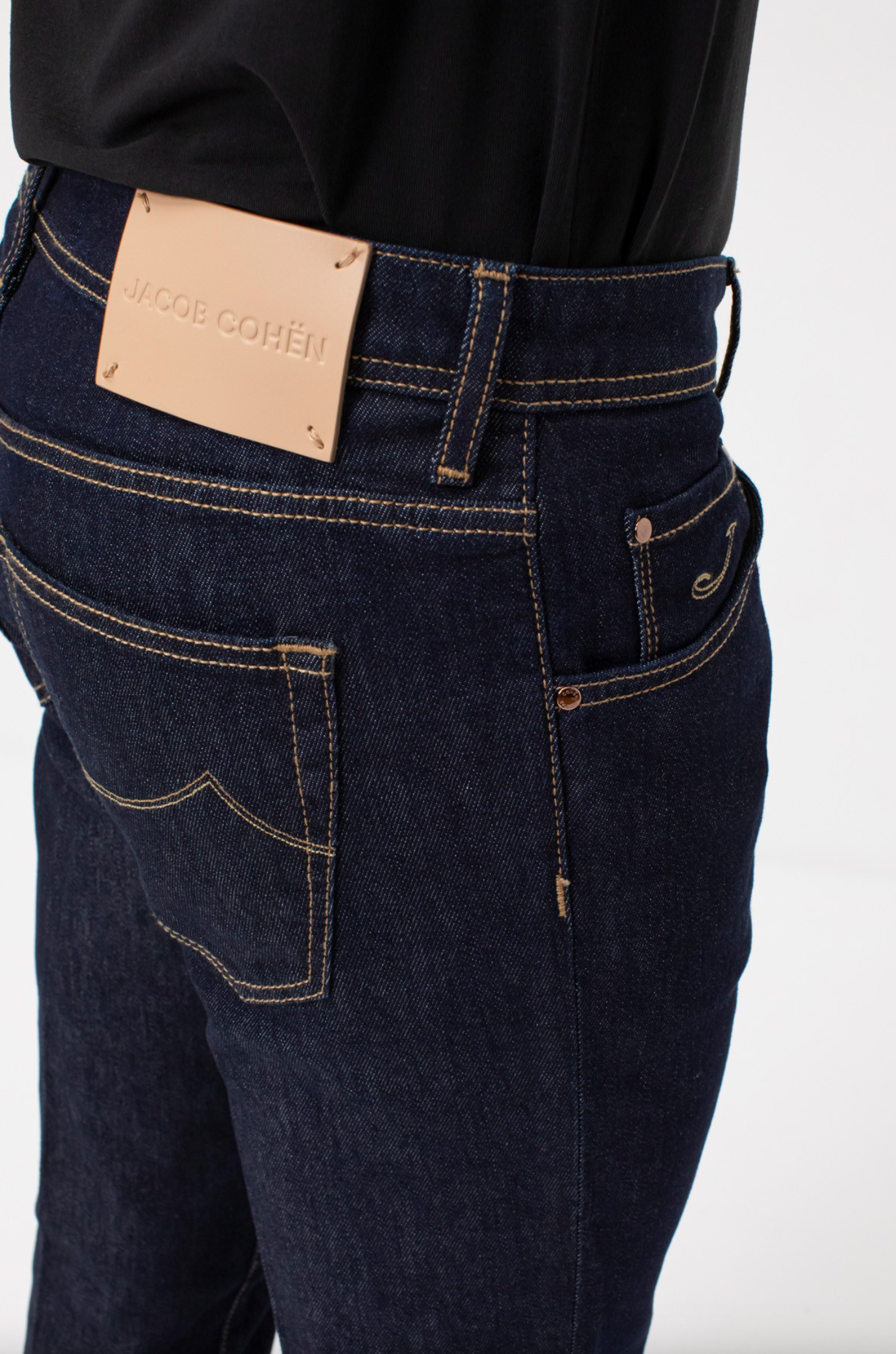 Italian Crafted Blue Denim Jeans with Contrast Stitching