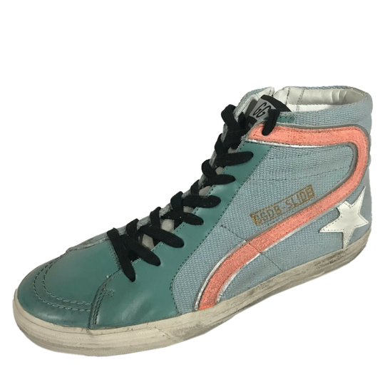 High-Top Sneaker Elegance with Star Logo