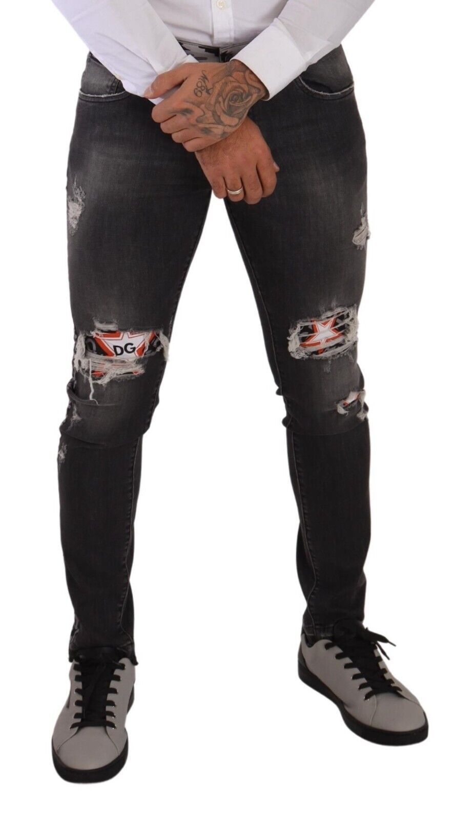 Elegant Slim Fit Distressed Skinny Jeans