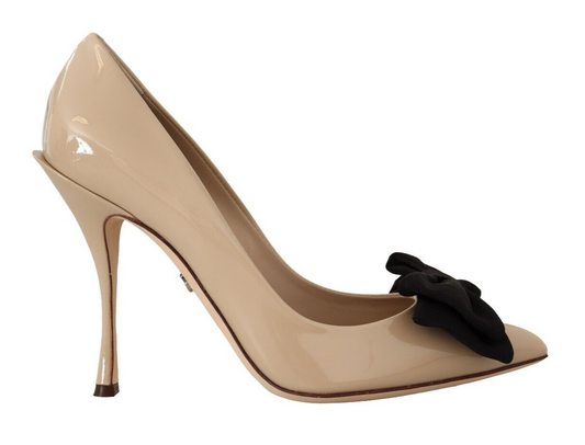 Beige Patent Leather Pumps with Black Bow