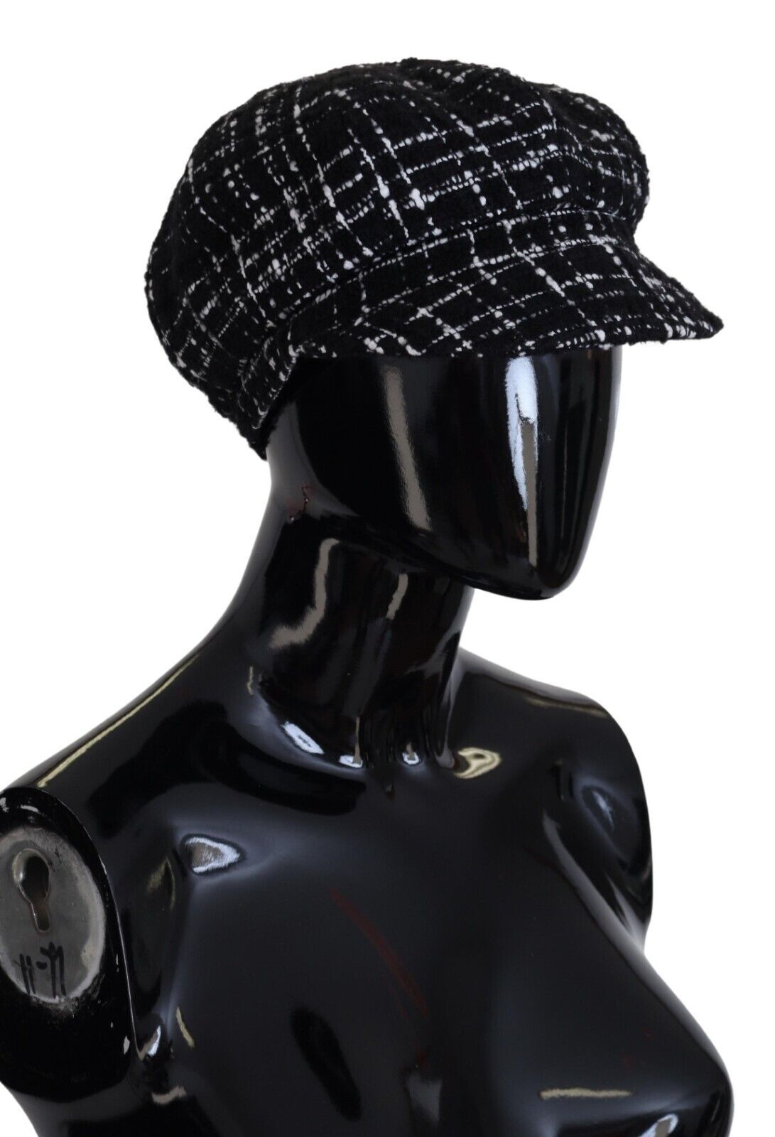 Chic Black Cabbie Hat with Luxurious Blend