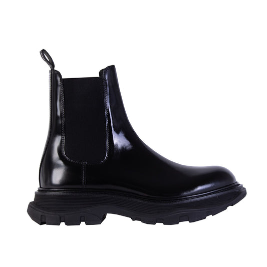 Sleek Black Leather Chelsea Boots