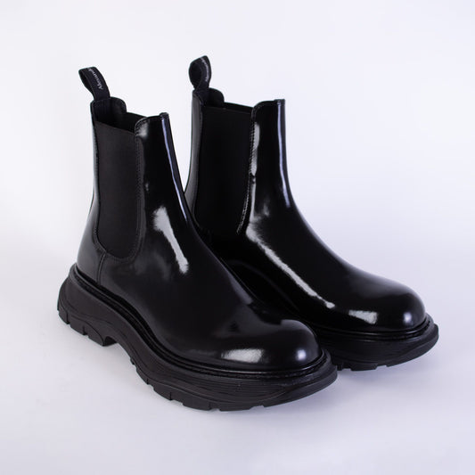 Sleek Black Leather Chelsea Boots