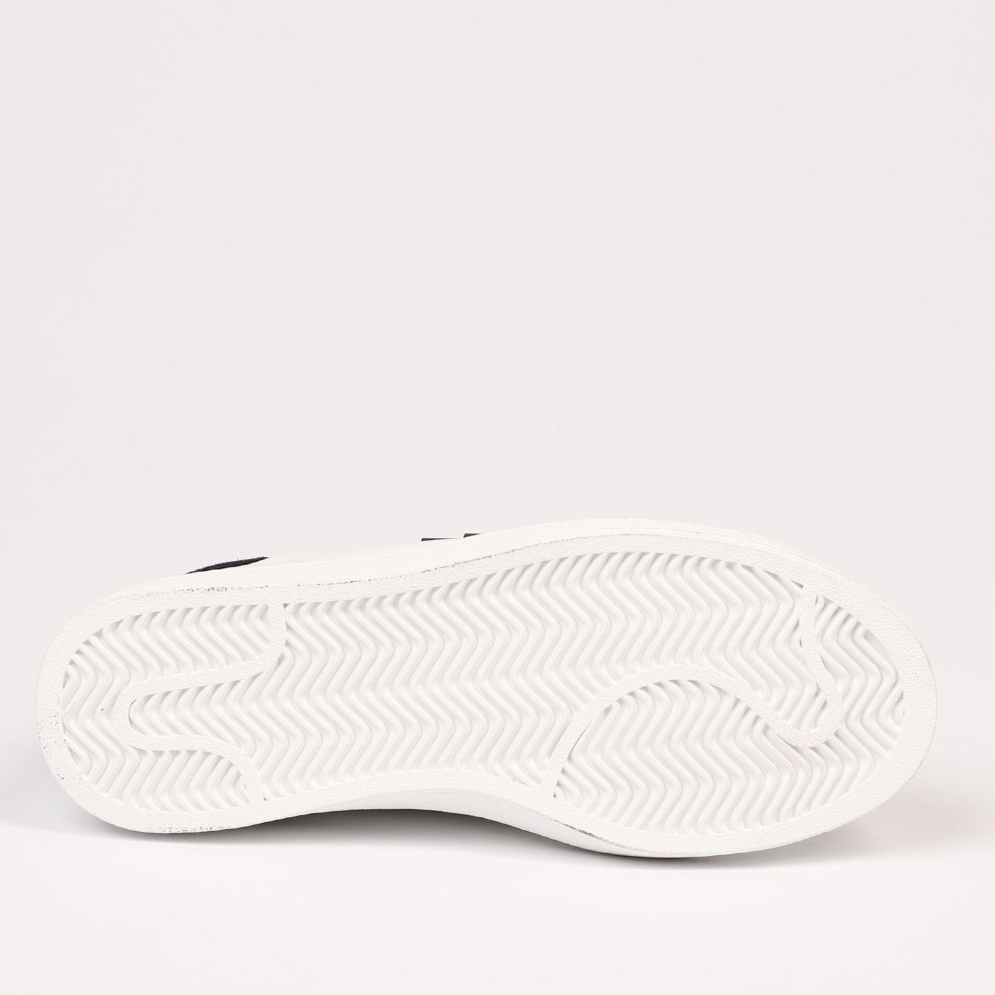 Elegant White Tennis Trainers with Side Logo