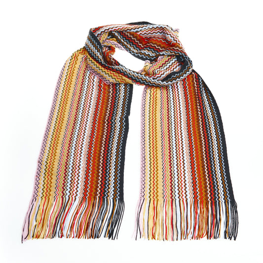 Chic Geometric Patterned Scarf with Fringes