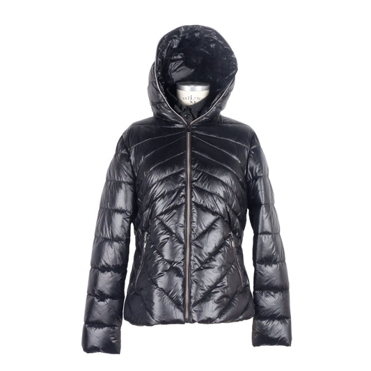 Sleek Black Short Down Jacket with Hood