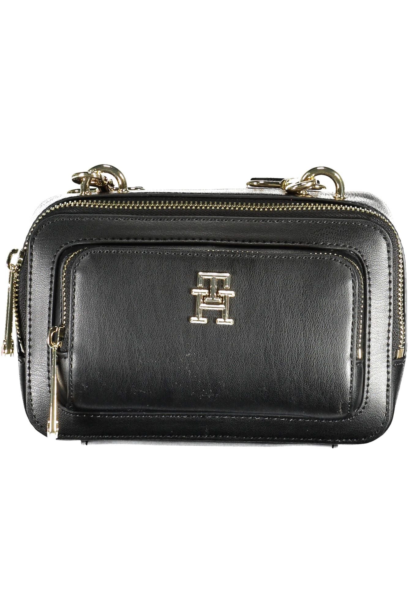 Elegant Shoulder Bag with Contrasting Accents