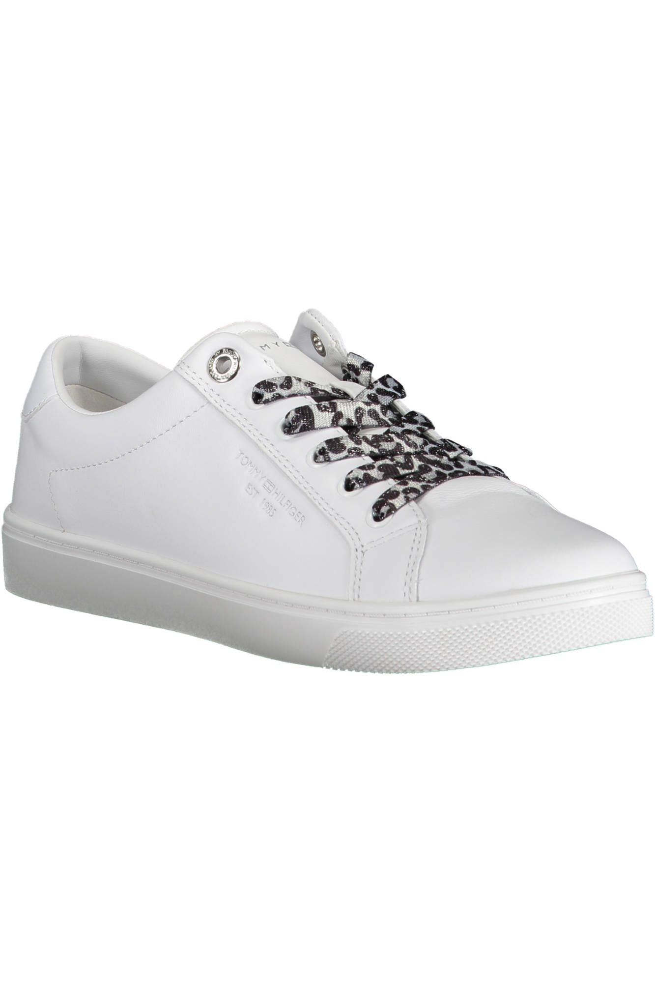 Sleek White Sports Sneakers with Contrast Detail