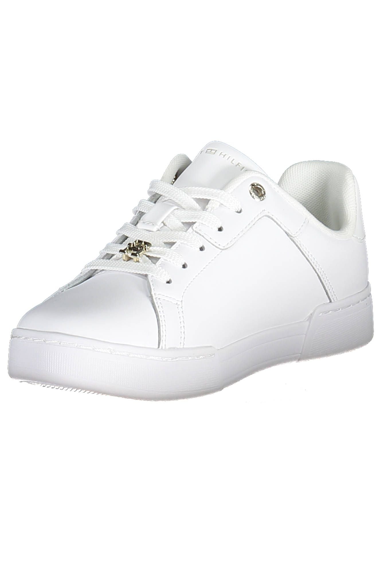 Elegant White Sneakers with Contrasting Accents