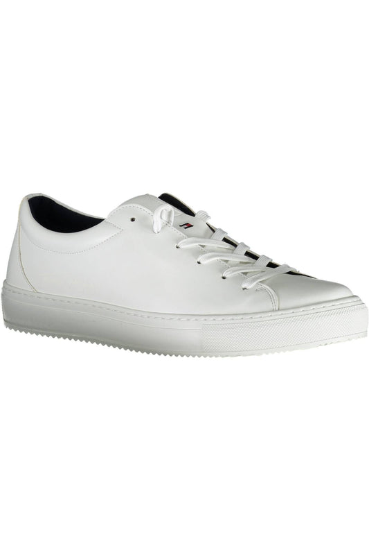 Sporty Chic Lace-Up Sneakers in Crisp White