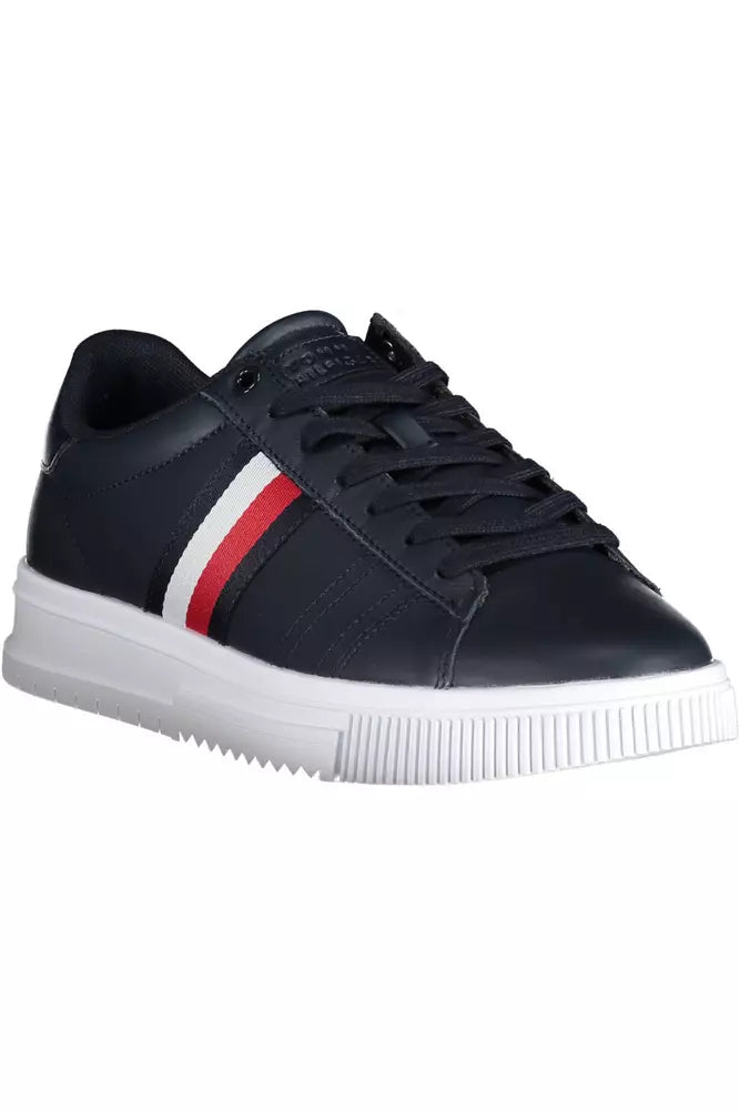 Sleek Blue Sneakers with Iconic Contrast Detail