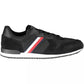 Sleek Black Sports Sneakers with Contrasting Accents
