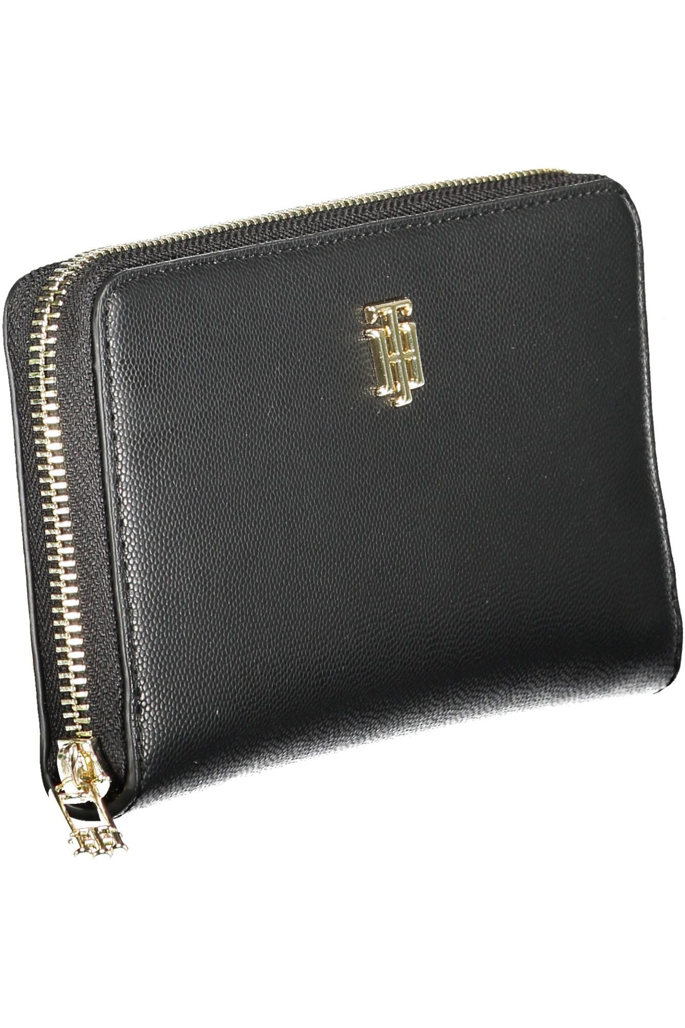 Chic Black Polyurethane Wallet with Logo Detail