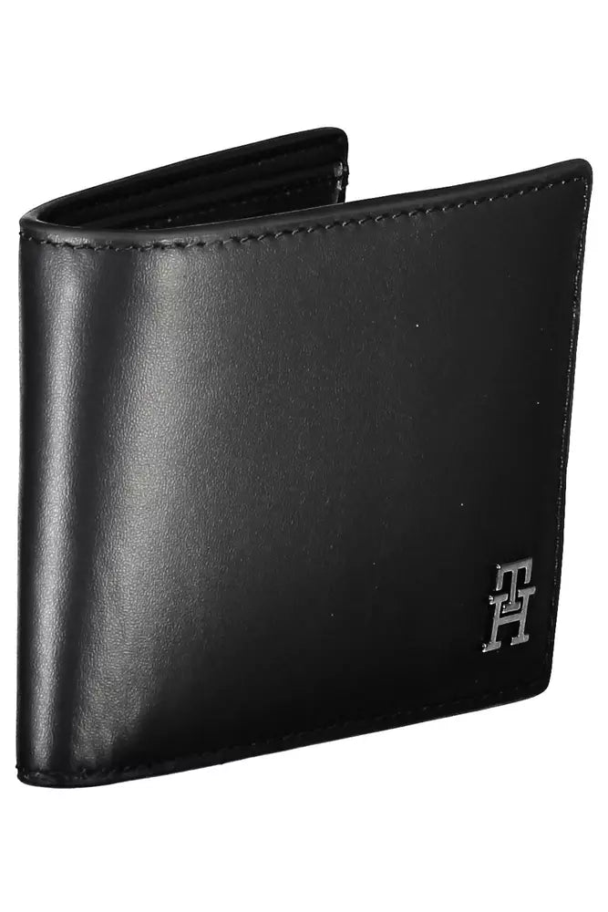 Sleek Black Leather Wallet with Contrast Accents